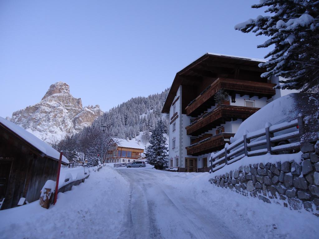Albergo Alisander Corvara In Badia Exterior foto